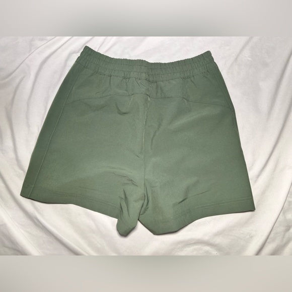 Sweaty Betty High Rise Summit Hiking Short | S NWT - Picture 4 of 7